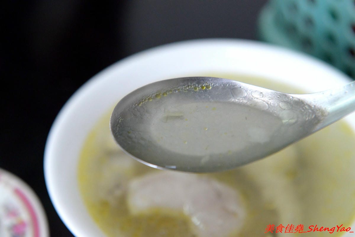 [台中清水]金門小吃店 – 清水在地人推薦美食,招牌鮮魚湯鮮甜好喝,魚肉美味可口,早上7點半開賣只賣到下午兩點半,想喝的話一定要提早來。