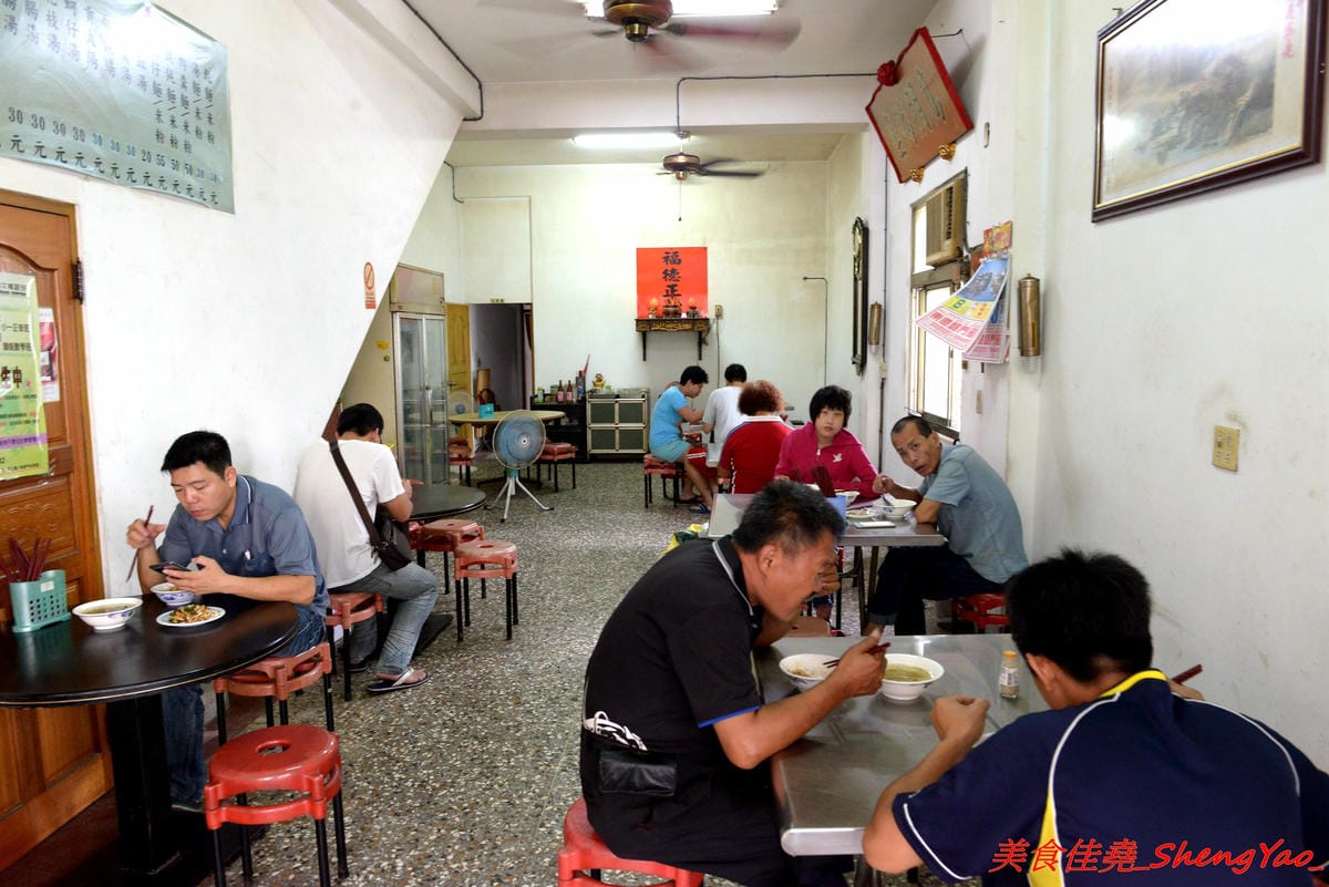 [台中清水]金門小吃店 – 清水在地人推薦美食,招牌鮮魚湯鮮甜好喝,魚肉美味可口,早上7點半開賣只賣到下午兩點半,想喝的話一定要提早來。
