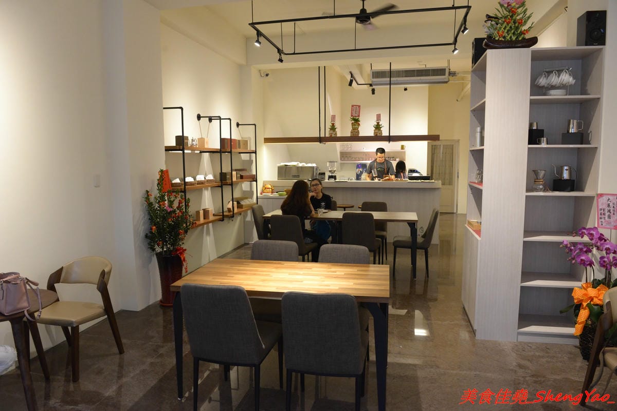 [台中沙鹿]Good Time Cafe – 沙鹿新開的咖啡店,有義式咖啡也有單品咖啡,義式咖啡雕花療癒可愛,單品咖啡也有一定水準,10/15-10/17試賣期間一律8折。