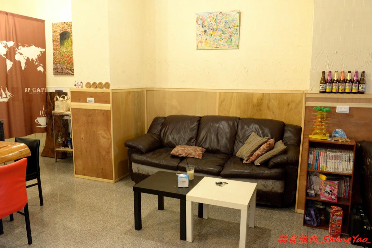[台中沙鹿]KP CAFE 咖啡專門店 – 沙鹿超奇特的居家式咖啡店,有看過咖啡店放桌球檯的嗎 ?? 咖啡非常有水準,大推卡布奇諾,喝一口就會讓人愛上的迷人味道。(已歇業)