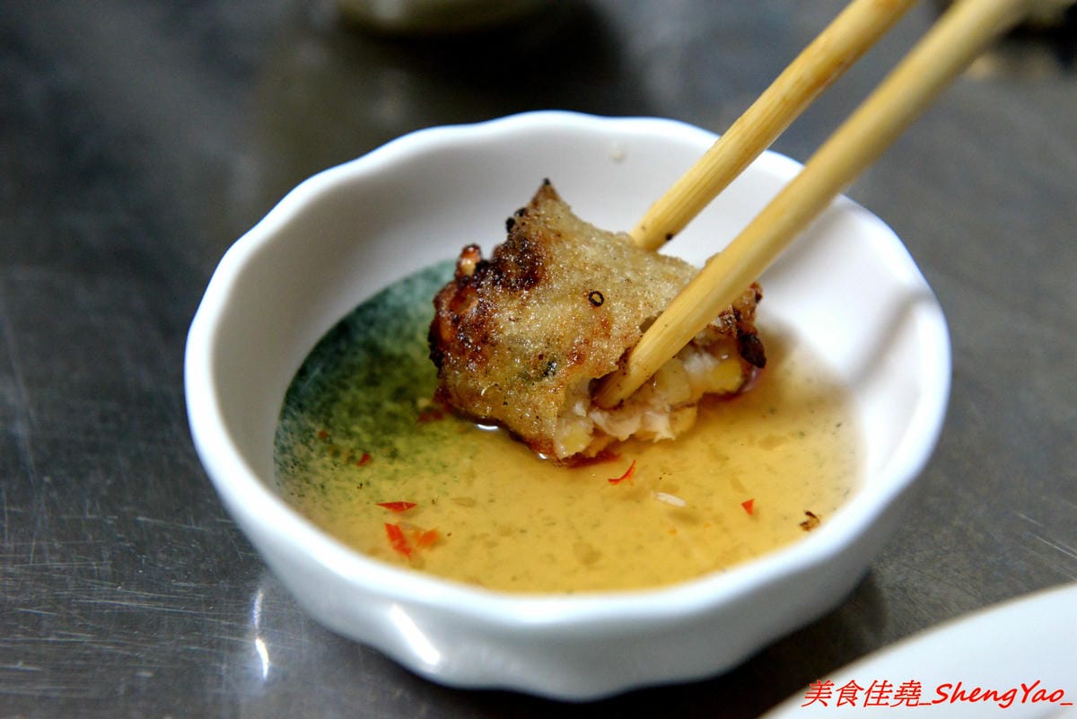 [台中沙鹿]阿蜜越南小吃 – 靜宜商圈巷弄內的平價越南小吃,口味不俗,炸春捲非常推薦,鮮魚酸辣湯也不錯。