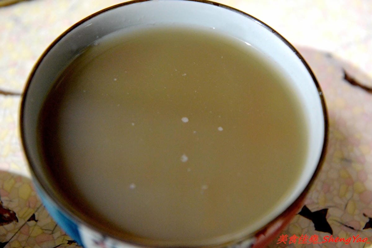 [台中清水]巷子內圓仔湯 – 幾乎在地人才知道,隱藏在巷弄內的七十年歷史無名圓仔湯,手工製自湯圓,外皮軟綿紮實、花生芝麻內餡口感層次豐富,店內環境特別,很有古早味的感覺。