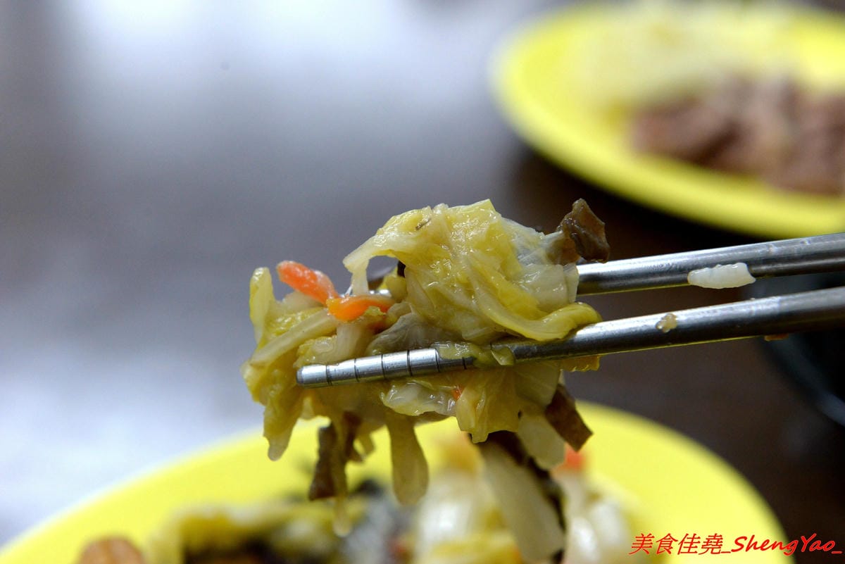 [台中沙鹿]丸魯肉飯/焢肉飯 – 沙鹿新的深夜食堂,大推魯肉飯,非常夠水準,不輸給一些台中知名的魯肉飯 !! 營業到凌晨兩點,吃宵夜的新去處。