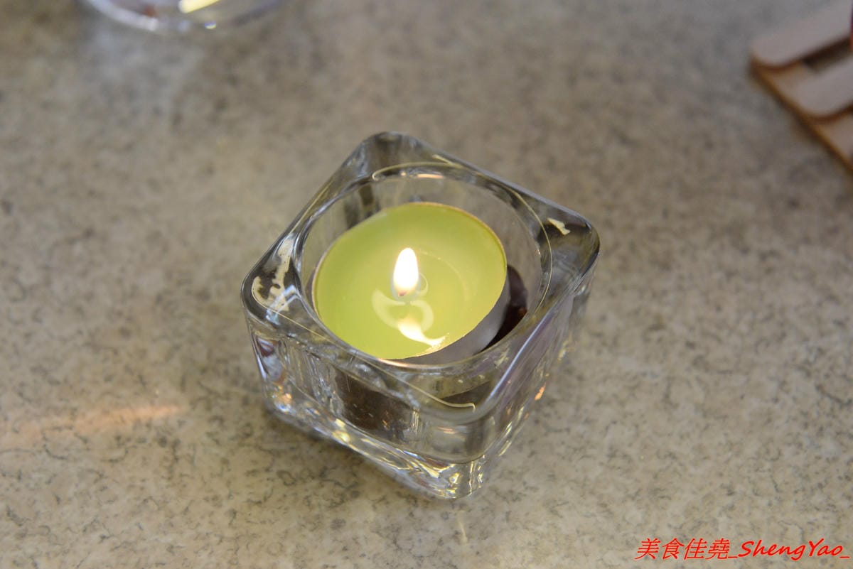 [台中清水]清水紫雲巖第一銀行旁無名冰品店 – 在地人才知道的佛心價格冰品店,大推粉圓豆花,炒糖糖水配上白粉圓,具有濃濃古早味,裏頭也有賣手沖咖啡,一杯將近300ml只賣百元不到的價格。