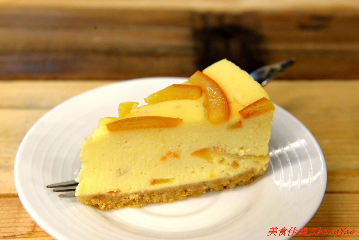 [台中清水]23弄咖啡館 – 清水新開的文創風咖啡店,店內有許多手作文創小物和雜貨,環境溫馨舒服,餐點分三個時段供餐分別由不同人負責,選擇性多。