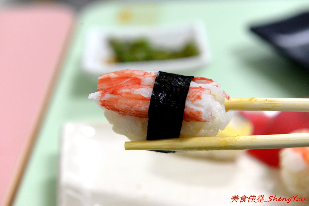[台中清水]鮨二壽司屋 – 清水第二家生魚片、壽司專賣店,生魚片和壽司都可以客製化,魚肉食材頗新鮮,價格超便宜,C/P值非常高,店家生意很好,外帶建議先打電話預訂。(已歇業)