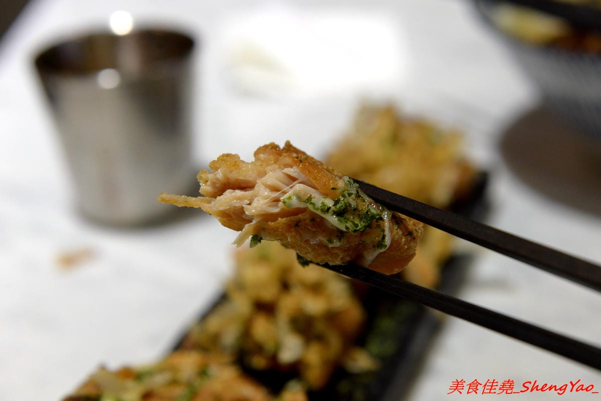 [台中西區]燒肉丼販 公益店 – 台北知名燒肉丼飯專賣店來台中開分店了,丼飯表現不俗,日式販賣機點餐頗有趣,店內有提供免費汽水、可樂無限暢飲,價位不算貴,還比台北旗艦店整個便宜20元。(已