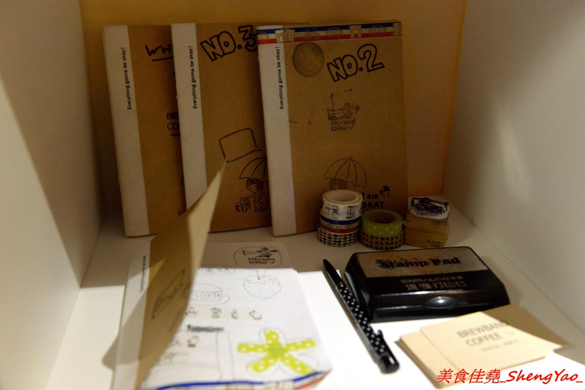 [台中大甲]布魯本咖啡 Brewband Coffee – 藏身在大甲鬧區巷弄內的低調咖啡店,溫馨小店的氣氛相當不錯,咖啡豆自家烘焙,咖啡除了常見的手沖和義式還有許多加了酒類的咖啡和台中超罕見的氮氣咖啡