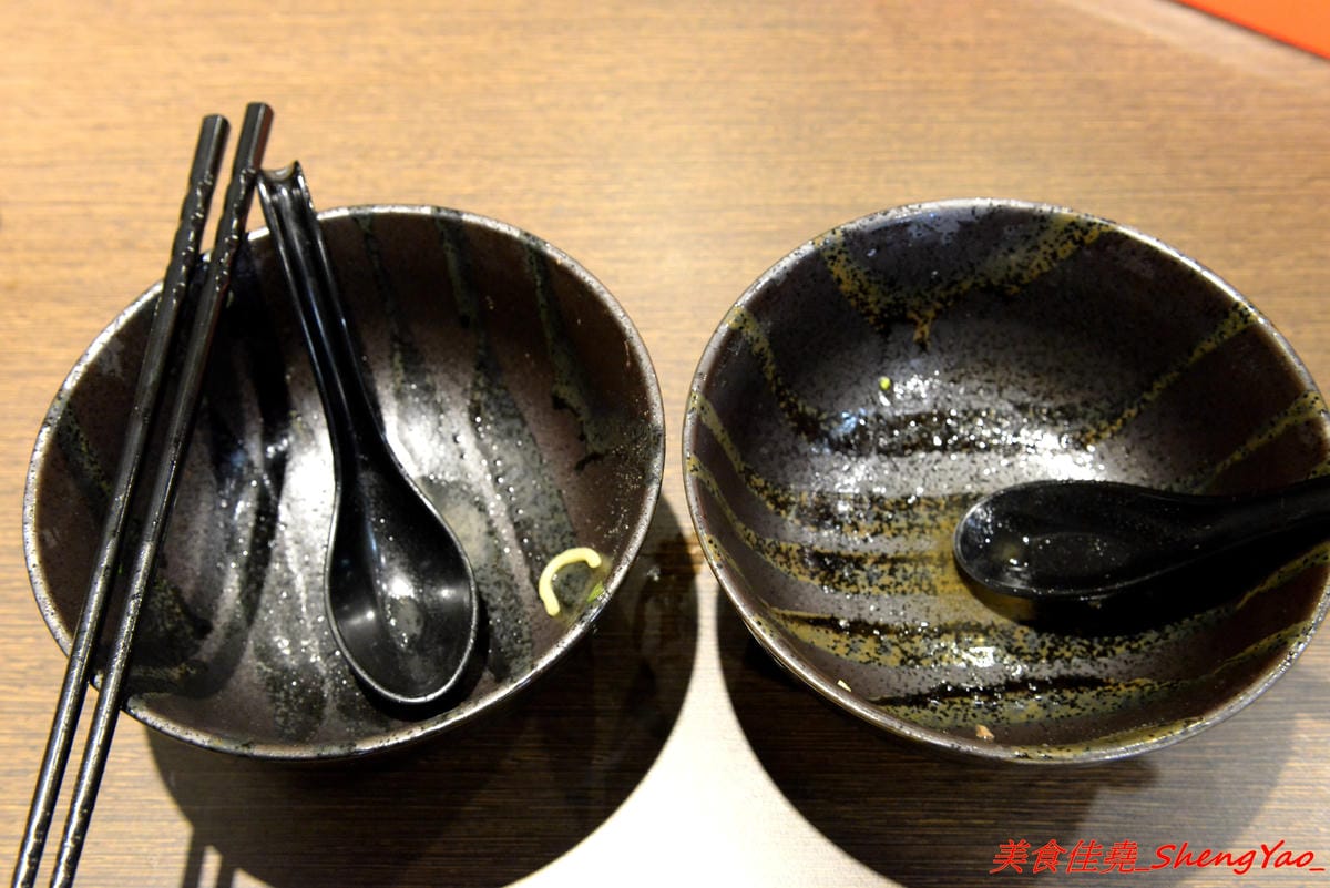 [台中西區]麵屋 零 – 日本人開的拉麵店,老闆來自日本池袋知名拉麵店”大勝軒”,在台灣先後在鷹流拉麵和麵屋輝擔任拉麵師傅,拉麵湯頭好喝有記憶度,叉燒大塊好吃,2/10-2/12試賣,2/13正式開幕。