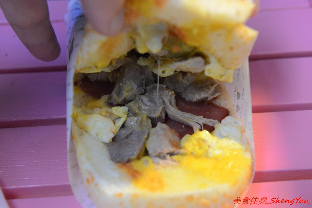 [台中沙鹿]21號三明治 – 沙鹿菜市場內新開張的義式熱壓三明治(帕尼尼)小攤,內餡豐富實在,鹹口味和甜口味都很有特色,好吃推薦,下午茶的新選擇。