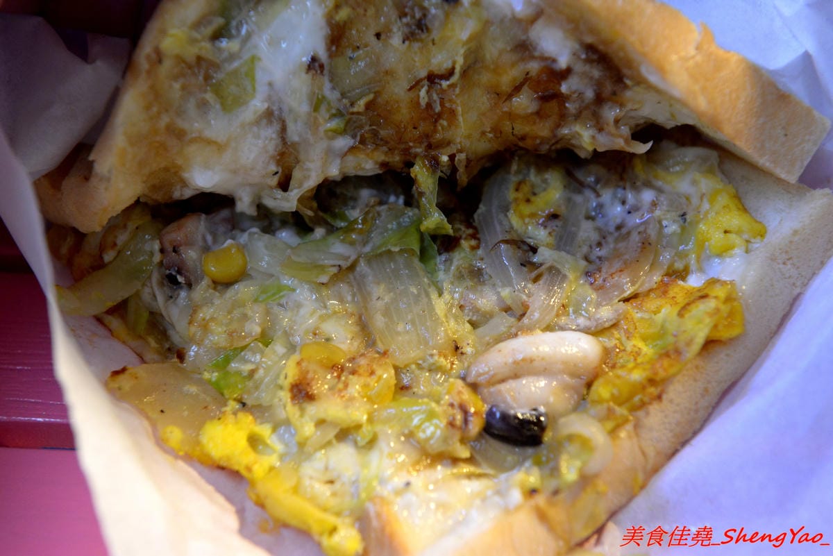 [台中沙鹿]21號三明治 – 沙鹿菜市場內新開張的義式熱壓三明治(帕尼尼)小攤,內餡豐富實在,鹹口味和甜口味都很有特色,好吃推薦,下午茶的新選擇。