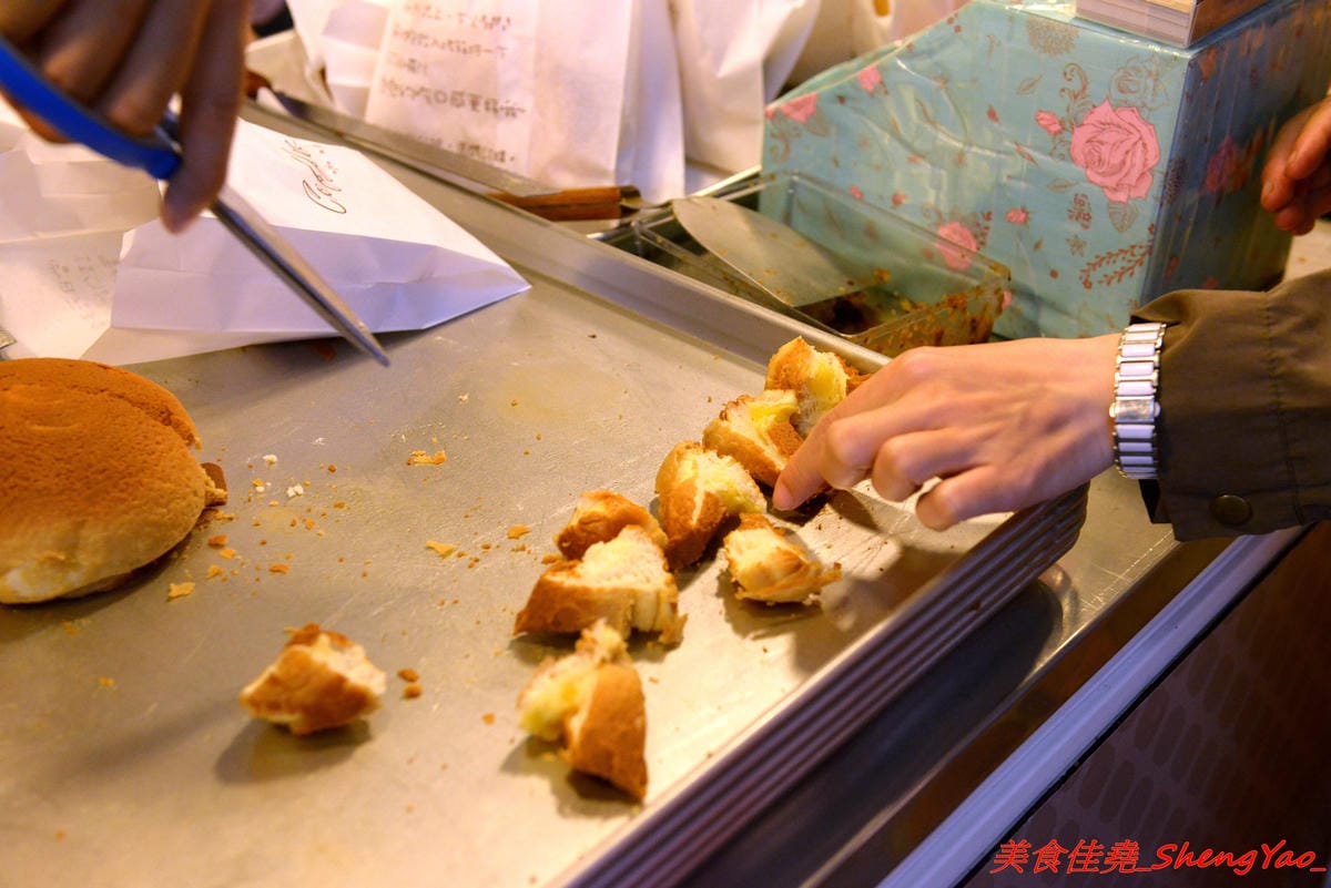 [台中沙鹿]福安黃昏市場 – 新開幕黃昏市場,號稱佔地千坪應該是台中海線目前最大的黃昏市場,攤子還不少,有些是之前沒看過的,大推咖啡麵包好好吃。開幕期間打卡送霜淇淋或爆米花,消費滿百