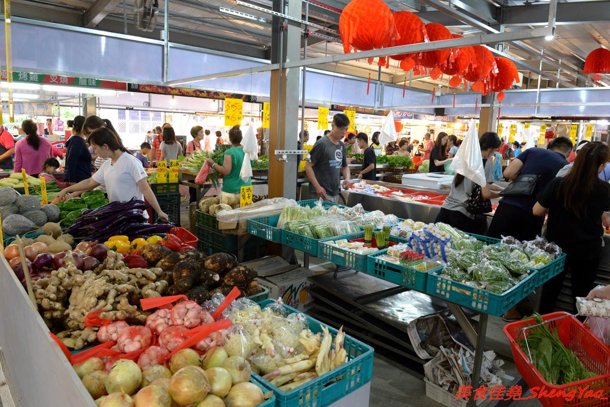[台中沙鹿]福安黃昏市場 – 新開幕黃昏市場,號稱佔地千坪應該是台中海線目前最大的黃昏市場,攤子還不少,有些是之前沒看過的,大推咖啡麵包好好吃。開幕期間打卡送霜淇淋或爆米花,消費滿百