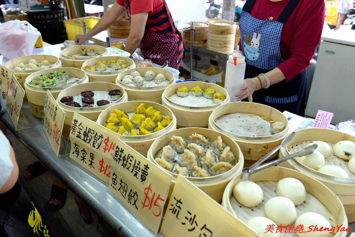 [台中沙鹿]福安黃昏市場 – 新開幕黃昏市場,號稱佔地千坪應該是台中海線目前最大的黃昏市場,攤子還不少,有些是之前沒看過的,大推咖啡麵包好好吃。開幕期間打卡送霜淇淋或爆米花,消費滿百