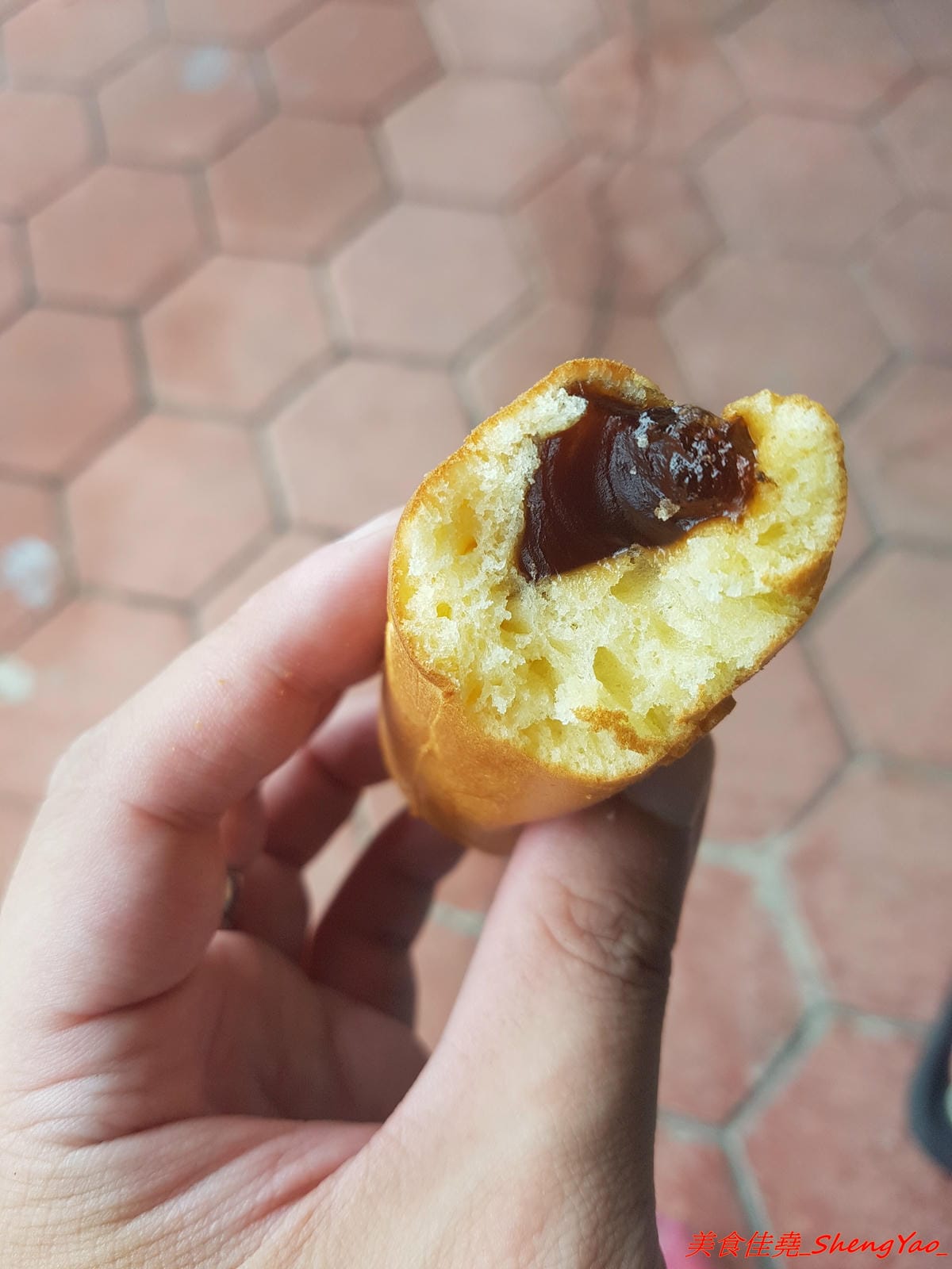 [台中清水]瑪吉雞蛋糕 – 台中人氣排隊雞蛋糕清水分店,獨特長條造型,內餡口味特別,份量較一般傳統雞蛋糕大,適合兩人分享。(已歇業)
