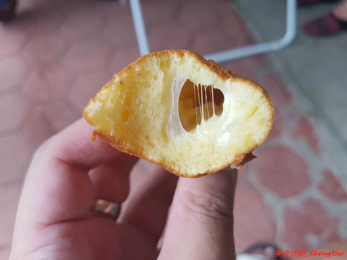 [台中清水]瑪吉雞蛋糕 – 台中人氣排隊雞蛋糕清水分店,獨特長條造型,內餡口味特別,份量較一般傳統雞蛋糕大,適合兩人分享。(已歇業)