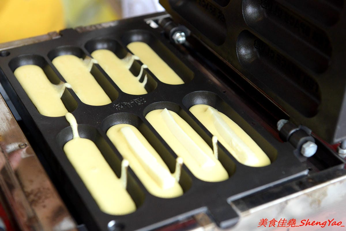 [台中清水]瑪吉雞蛋糕 – 台中人氣排隊雞蛋糕清水分店,獨特長條造型,內餡口味特別,份量較一般傳統雞蛋糕大,適合兩人分享。(已歇業)