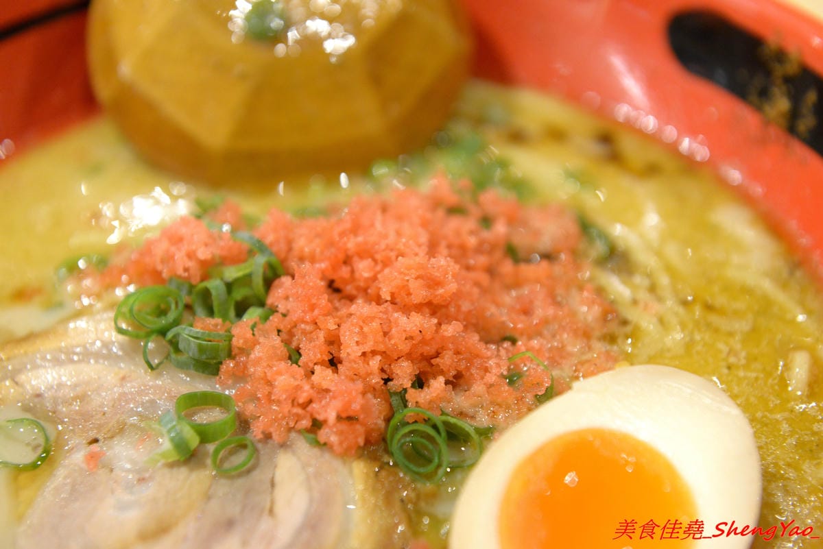 [台中北區]一幻拉麵台中中友店 – 來自日本北海道的知名拉麵店,台灣第二家店,中部首家店,鮮蝦熬煮湯頭頗有特色,重口味的非常重鹹,冰水好冰好好喝。(已歇業)