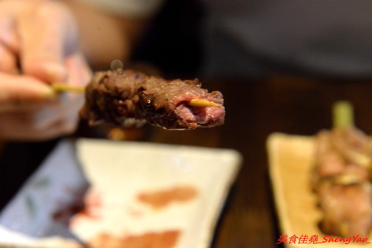 [台中西屯]將軍府 – 台中超人氣日式居酒屋,東西選擇多樣化,霸氣生蠔、創意串燒、精緻炸物、道道好吃,價位不嚇人,店內氣氛相當棒,穿著短版浴衣女服務生非常養眼。(店家邀約)