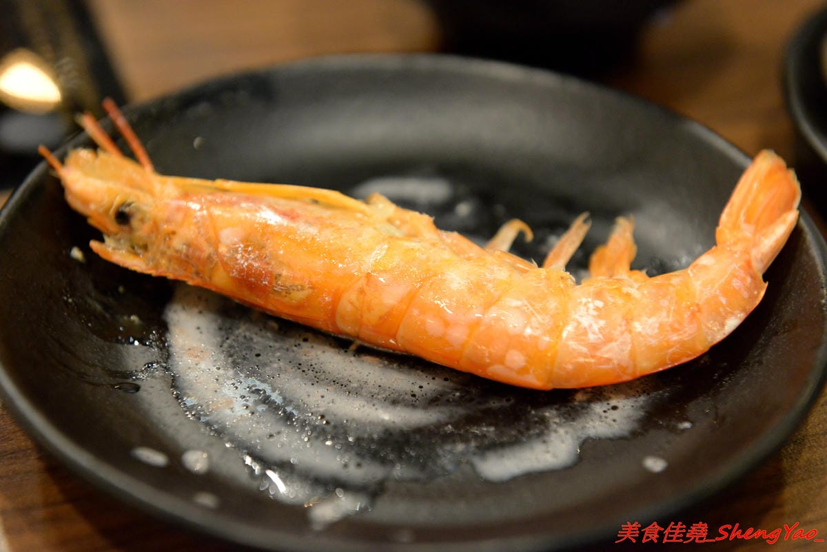 [台中沙鹿]絕品火鍋二訪 – 沙鹿第一家賣蒸氣鍋的鍋物餐廳,最便宜的雙人價千元有找,海鮮食材新鮮度有到位,份量也OK,火鍋湯頭口味獨特,肉類品質有水準。(已歇業)