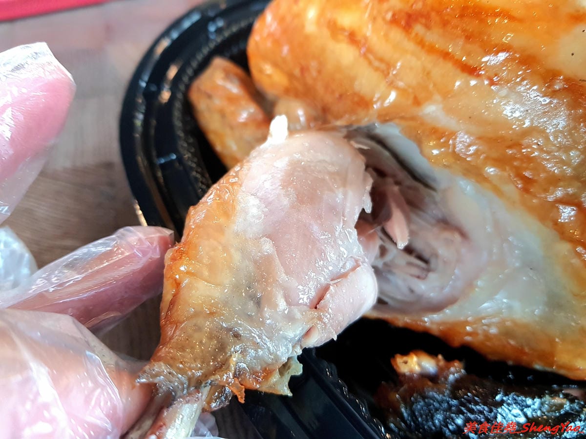 [台中清水]高美Gaomei台灣專業手扒雞 – 台中海線第一家手扒雞專賣店,高美濕地新美食地標,手扒雞好好吃,外皮油香、肉嫩夠味、肉汁飽滿,開幕期間打卡有送店家手做布丁。