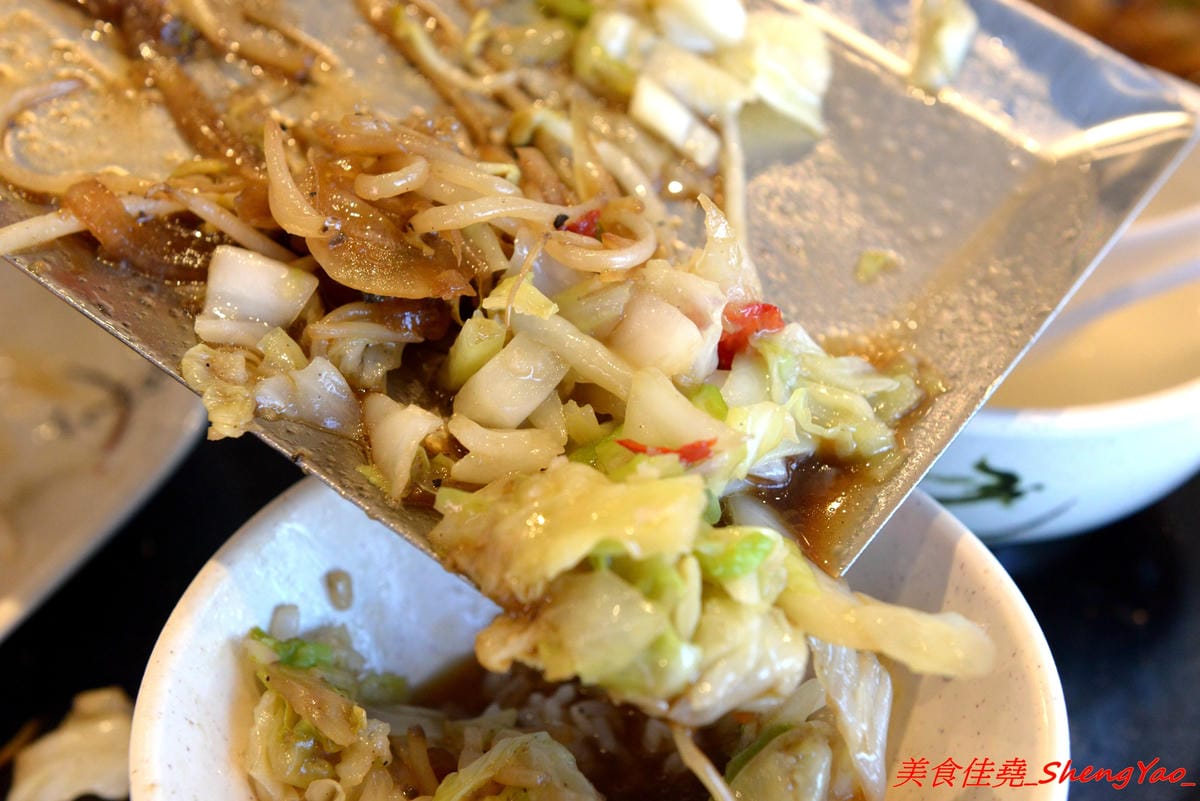 [台中沙鹿]漢林鐵板燒 – 知名鐵板燒連鎖店沙鹿分店,平實價位,份量充足,口味還不錯,從炒青菜到主菜都很夠味下飯,用餐環境舒適,排煙通風良好,吃完身上不會有很濃的油煙味。