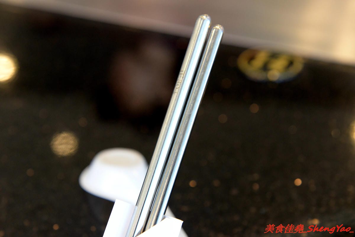 [台中沙鹿]漢林鐵板燒 – 知名鐵板燒連鎖店沙鹿分店,平實價位,份量充足,口味還不錯,從炒青菜到主菜都很夠味下飯,用餐環境舒適,排煙通風良好,吃完身上不會有很濃的油煙味。