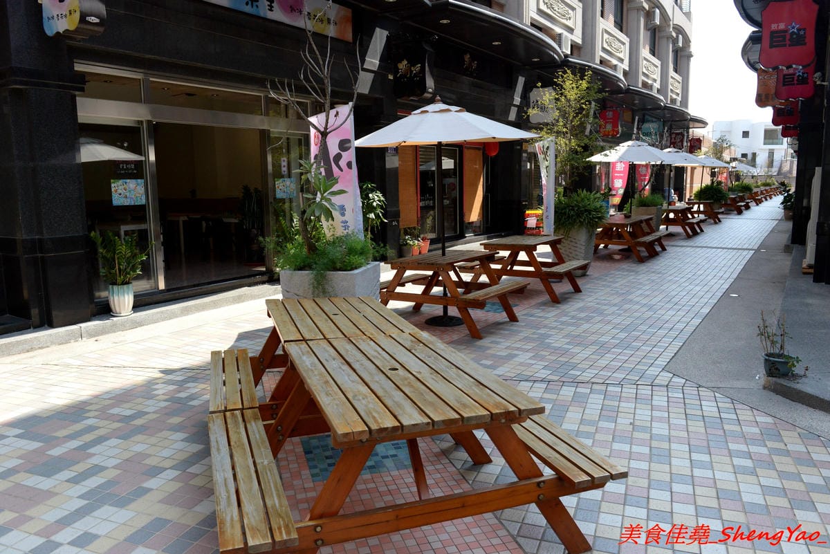 [台中沙鹿]鮮饌香精緻炒飯專賣店 二訪 – 沙鹿平價炒飯專賣店,炒飯口味多達三十種以上,另外也有賣麵食點心炒麵燴飯蓋飯熱炒,選擇多樣化,加麵加飯一律不加價,滿200、300就有外送至沙鹿、梧棲