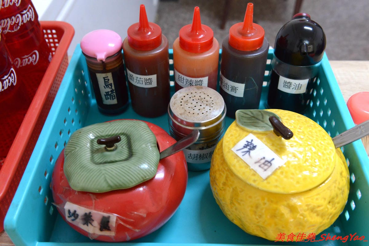 [台中沙鹿]鮮饌香精緻炒飯專賣店 二訪 – 沙鹿平價炒飯專賣店,炒飯口味多達三十種以上,另外也有賣麵食點心炒麵燴飯蓋飯熱炒,選擇多樣化,加麵加飯一律不加價,滿200、300就有外送至沙鹿、梧棲