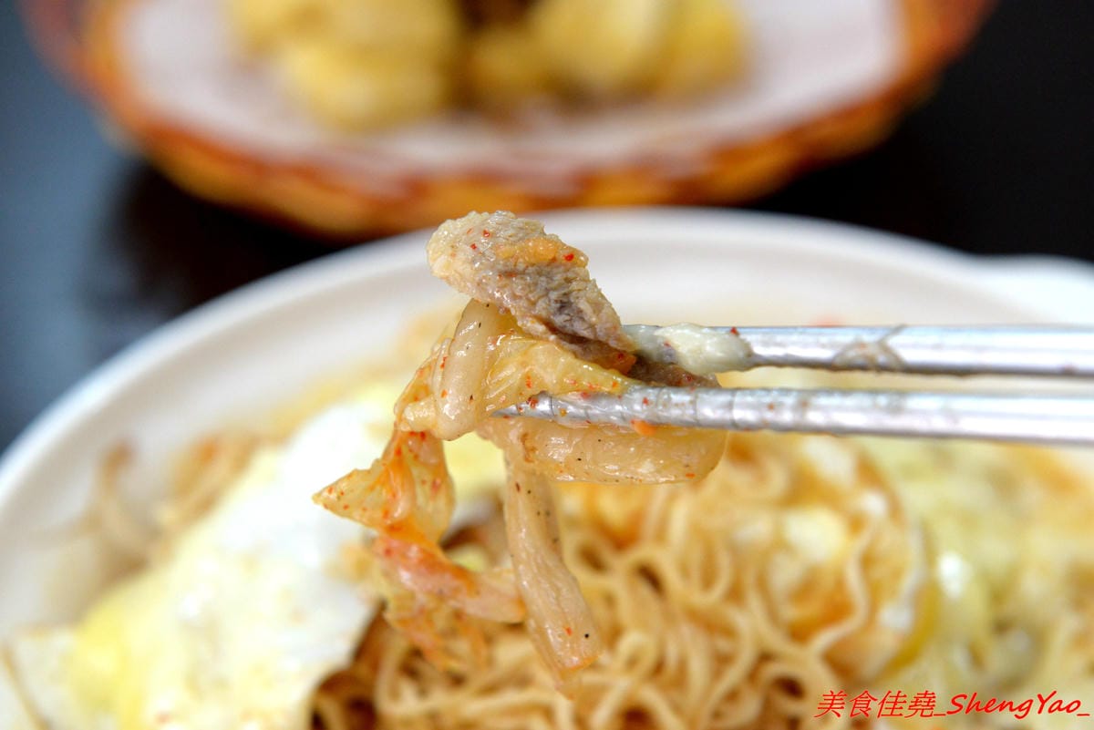 [台中沙鹿]鮮饌香精緻炒飯專賣店 二訪 – 沙鹿平價炒飯專賣店,炒飯口味多達三十種以上,另外也有賣麵食點心炒麵燴飯蓋飯熱炒,選擇多樣化,加麵加飯一律不加價,滿200、300就有外送至沙鹿、梧棲