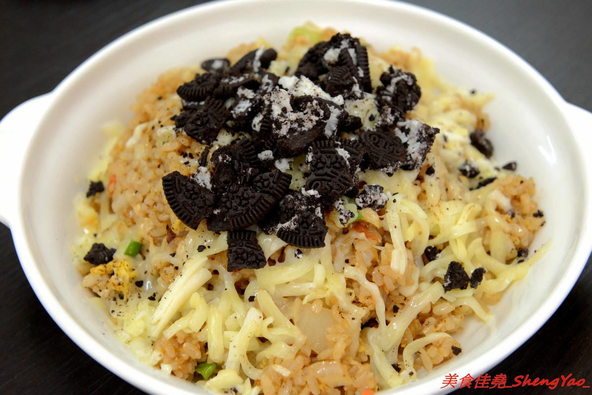 [台中沙鹿]鮮饌香精緻炒飯專賣店 二訪 – 沙鹿平價炒飯專賣店,炒飯口味多達三十種以上,另外也有賣麵食點心炒麵燴飯蓋飯熱炒,選擇多樣化,加麵加飯一律不加價,滿200、300就有外送至沙鹿、梧棲