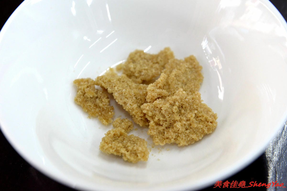[台中沙鹿]臻茶 二訪豆花刨冰系列- 沙鹿超用心的手做茶飲店,手工炒焦糖、自製蜜鳳梨,新推出豆花和刨冰,大推招牌綜合黑白配,豆花、仙草和地瓜Q圓都是店家自製的,好吃。(已歇業)