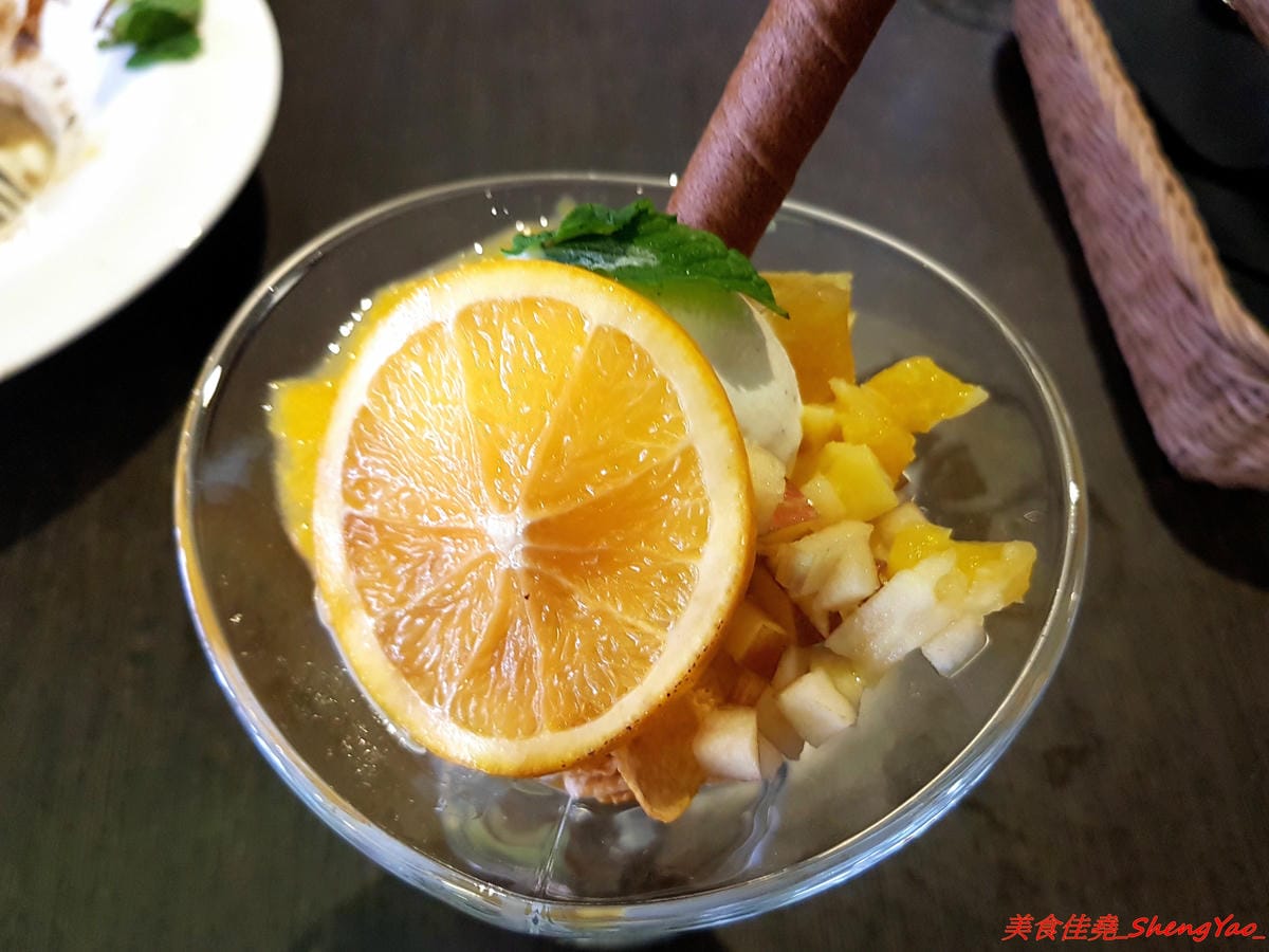 [台中沙鹿]典義點和洋料理 – 沙鹿少見的質感裝潢和洋料理餐廳,主廚在日本待過多年,餐點精緻帶點創意,口味不俗,大推東京豬排咖哩飯,目前試賣期間用餐加拍照打卡可享飲品免費升級。 (已歇業