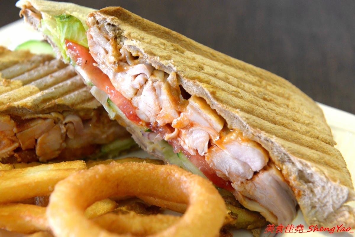 [台中沙鹿]典義點和洋料理 – 沙鹿少見的質感裝潢和洋料理餐廳,主廚在日本待過多年,餐點精緻帶點創意,口味不俗,大推東京豬排咖哩飯,目前試賣期間用餐加拍照打卡可享飲品免費升級。 (已歇業