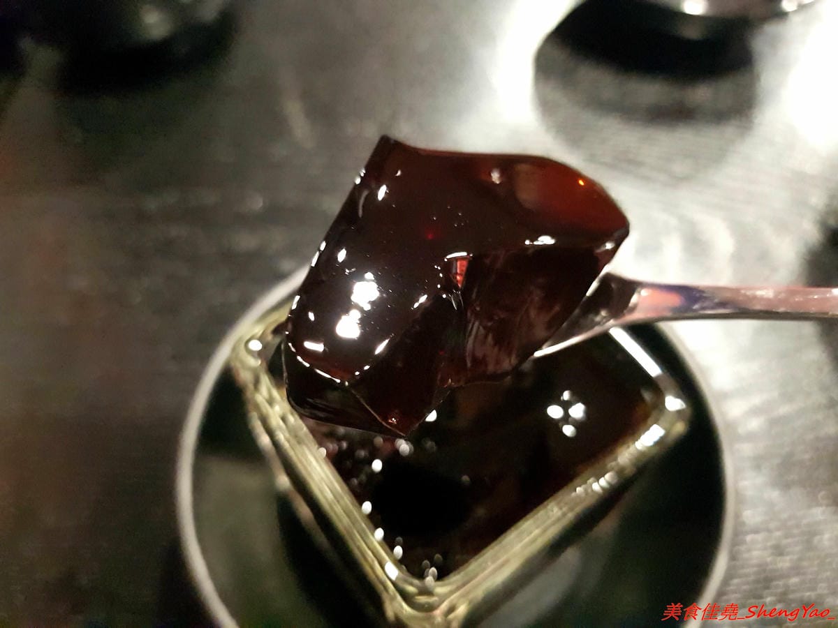 [台中沙鹿]ㄨ麻尹 台中沙鹿店 – 來自彰化市的人氣平價日式食堂,丼飯、咖哩飯和炒烏龍麵都不錯吃很推薦,工讀生妹妹清純呆萌超可愛,12/16-12/29試賣期間優惠很大方。