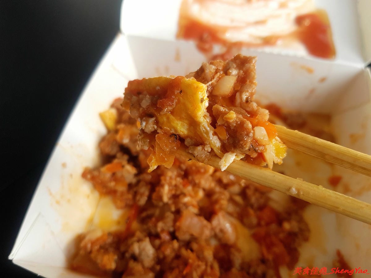 [台中沙鹿]5米3 手作粉漿蛋餅 – 沙鹿與眾不同蛋餅專賣店,手作粉漿蛋餅皮口感超特別,蛋餅口味獨特,每周還會推出限定快閃口味, 內餡非常真材實料,份量十足,吃完很有飽足感,當正餐來吃也很OK