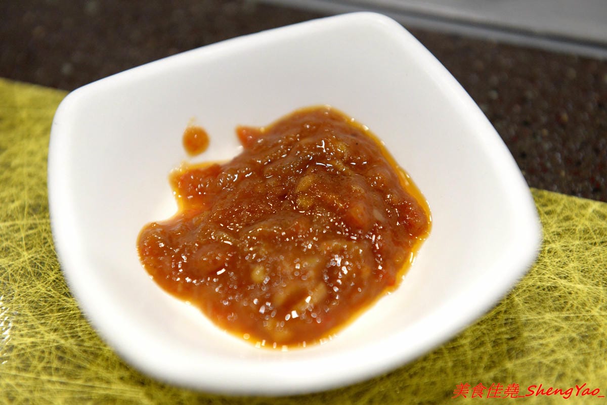 [台中沙鹿]客來見炊燒 – 沙鹿新開幕的鐵板燒,食材講究,主廚功力也很了得,多變化的調味讓人驚豔連連,炙燒起司雞腿排、菲力牛排和櫻之大生蠔都是推薦必點,2/7-2/9開幕期間打卡就送雞腿排或豬