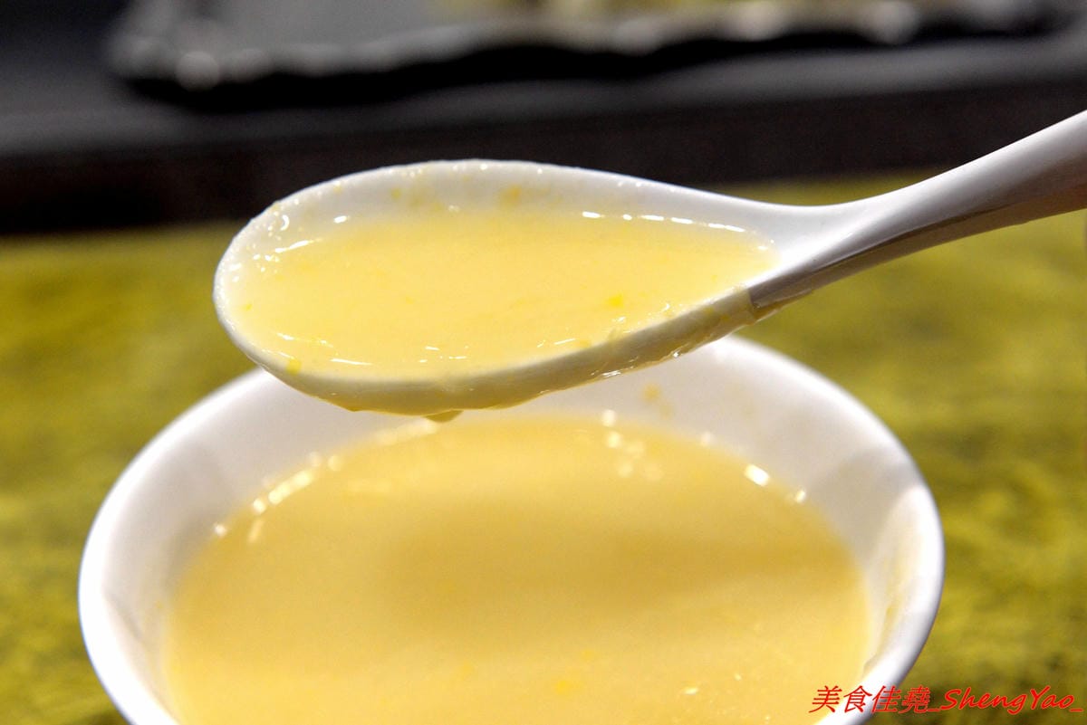 [台中沙鹿]客來見炊燒 – 沙鹿新開幕的鐵板燒,食材講究,主廚功力也很了得,多變化的調味讓人驚豔連連,炙燒起司雞腿排、菲力牛排和櫻之大生蠔都是推薦必點,2/7-2/9開幕期間打卡就送雞腿排或豬