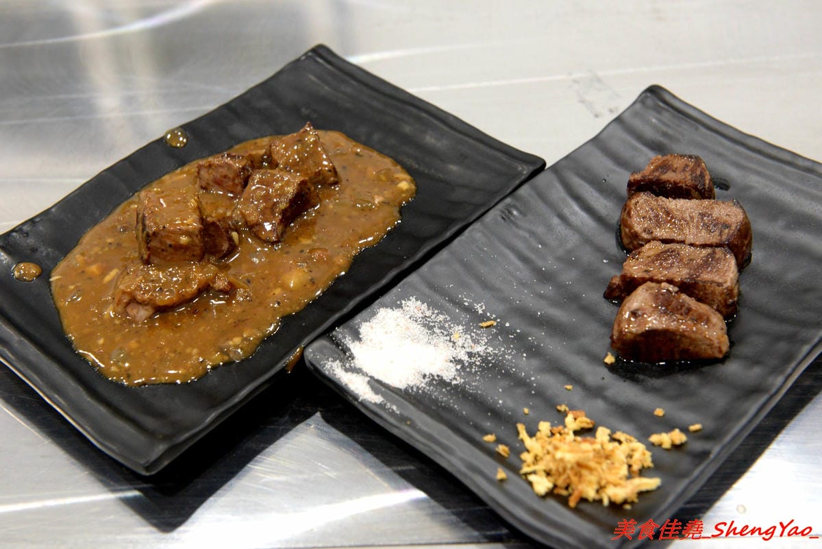 [台中沙鹿]客來見炊燒 – 沙鹿新開幕的鐵板燒,食材講究,主廚功力也很了得,多變化的調味讓人驚豔連連,炙燒起司雞腿排、菲力牛排和櫻之大生蠔都是推薦必點,2/7-2/9開幕期間打卡就送雞腿排或豬