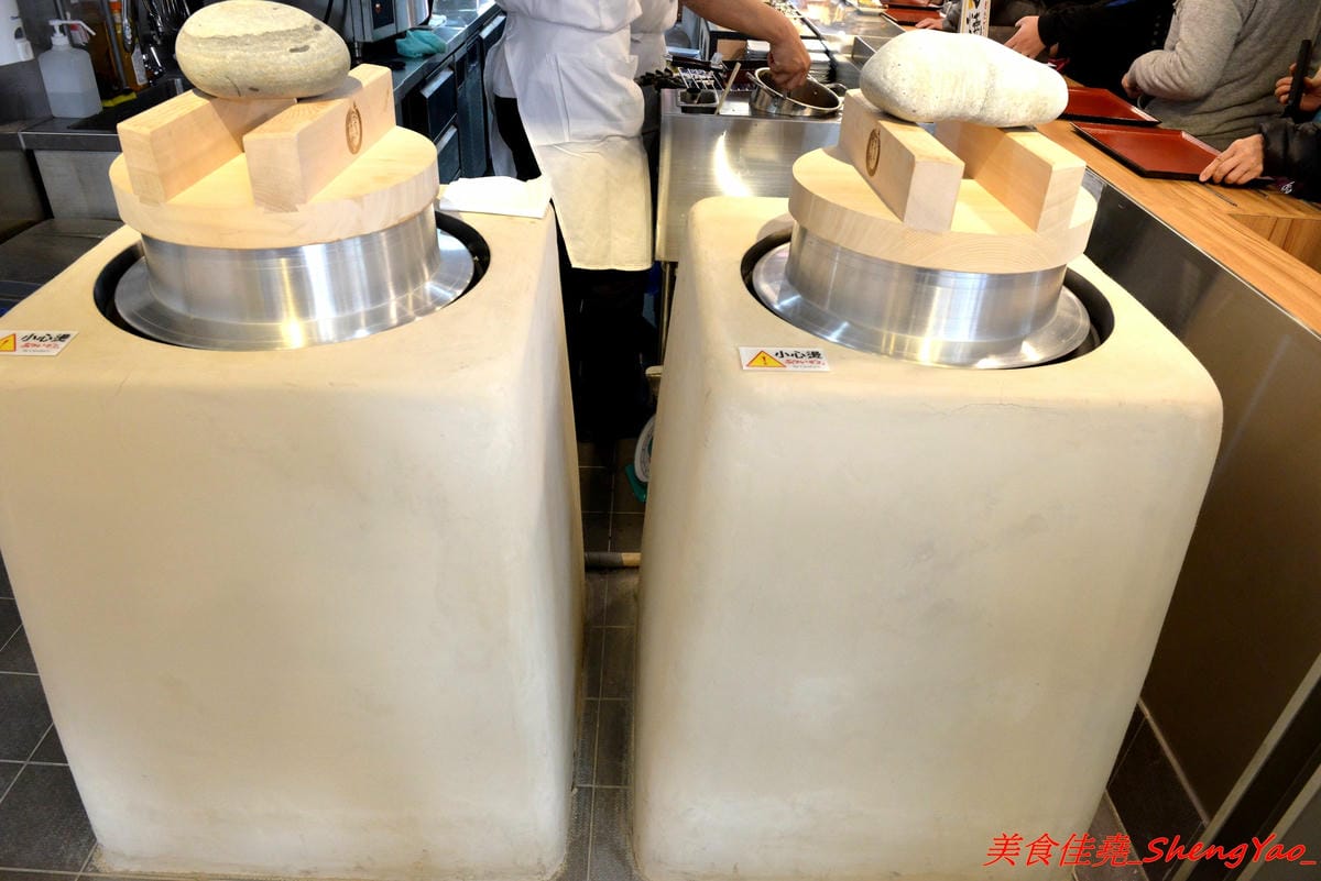 [基隆仁愛]基隆港食堂 – 東岸商場E SQUARE美食,來自日本的最大連鎖庶民食堂”まいどおおきに食堂”,主打熱騰騰現做的日式家庭料理菜色,口味見仁見智,吃完還可以逛一下商場。