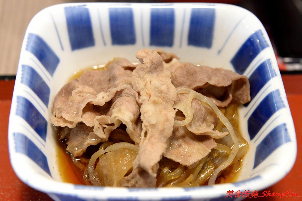 [基隆仁愛]基隆港食堂 – 東岸商場E SQUARE美食,來自日本的最大連鎖庶民食堂”まいどおおきに食堂”,主打熱騰騰現做的日式家庭料理菜色,口味見仁見智,吃完還可以逛一下商場。