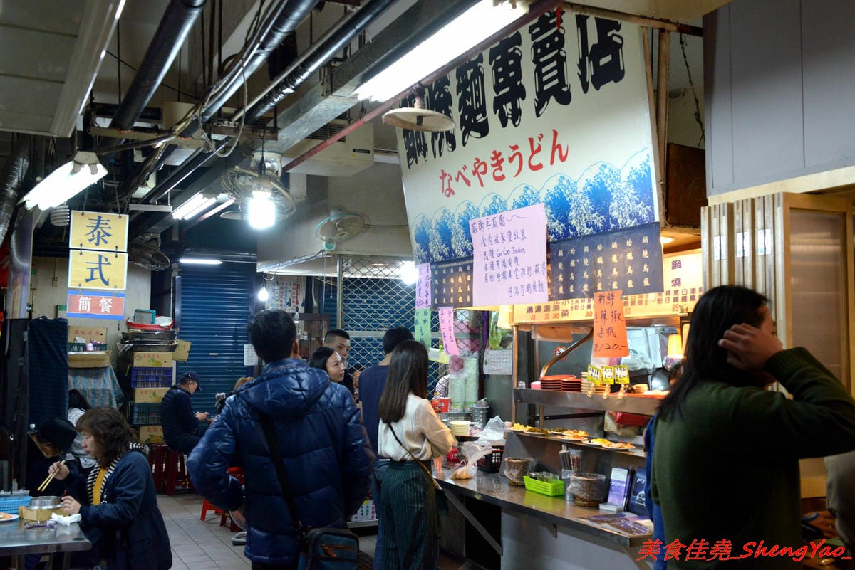 [基隆仁愛]多好咖啡店 Anygood Coffee – 隱藏在仁愛市場內的平價優質咖啡,外型亮眼的正妹店長有多年咖啡資歷,咖啡豆也是自家烘焙,義式和手沖都頗有水準,店家自家做的甜點也好吃。