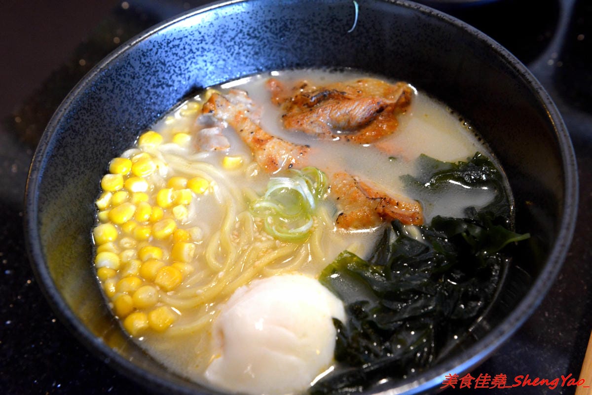 [台中沙鹿]滿福麵食館 – “鮮魚道”改頭換面後變成日式麵食館,價位一樣走平價路線,店內還有自助吧提供小菜甜點飲料和霜淇淋無限取用,C/P值不錯。(已歇業)