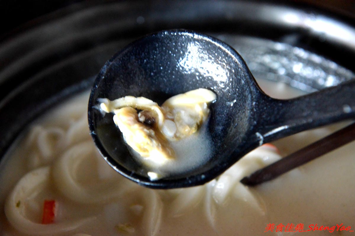 [台中沙鹿]滿福麵食館 – “鮮魚道”改頭換面後變成日式麵食館,價位一樣走平價路線,店內還有自助吧提供小菜甜點飲料和霜淇淋無限取用,C/P值不錯。(已歇業)