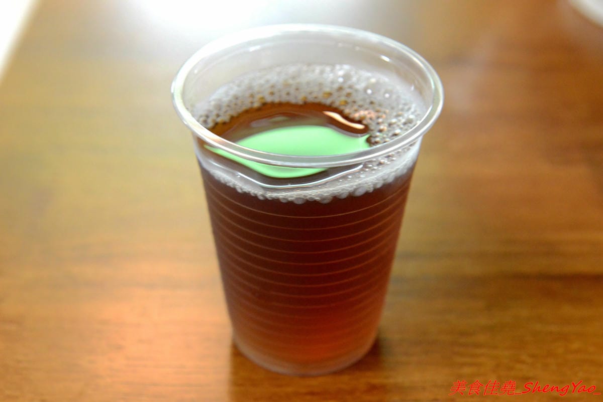 [台中龍井]大和拉麵 – 東海新開的拉麵店,和式紅磚洋樓外觀相當顯眼,店家是拉麵店也是製麵所,麵條自家手工製作,麵皮製成專利申請,餐點採主菜配拉麵,主菜還不錯,價位在百元左右,目前開幕期