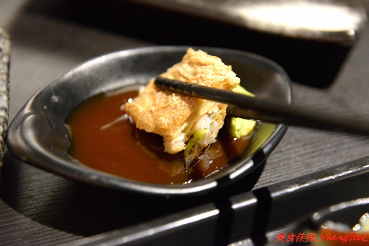 [台中沙鹿]潮燒 しおやき 二訪 – 靜宜商圈內好吃又有氣氛的日式居酒屋,鹽燒海鮮食材新鮮超級下酒,店家也有針對學生族群推出平價大份量飯類炒麵,潮燒海鮮飯巨無霸份量大到有點嚇人。(已歇