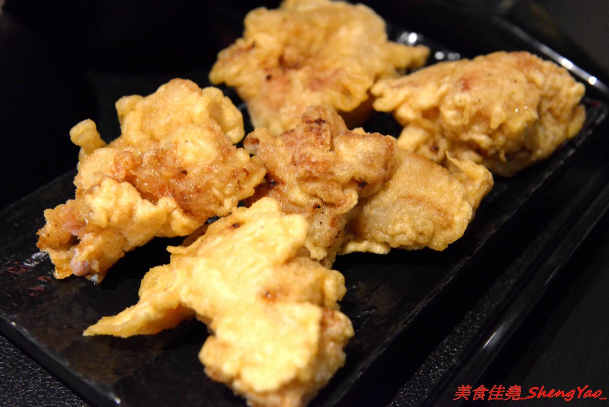 [台中沙鹿]潮燒 しおやき 二訪 – 靜宜商圈內好吃又有氣氛的日式居酒屋,鹽燒海鮮食材新鮮超級下酒,店家也有針對學生族群推出平價大份量飯類炒麵,潮燒海鮮飯巨無霸份量大到有點嚇人。(已歇