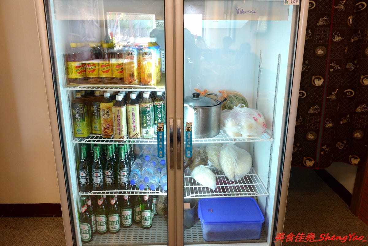 [台中沙鹿]小成都眷村私房菜 – 沙鹿新開的眷村菜餐館,四川人老闆的好手藝,菜色種類多達百種,東西好吃,口味具特色,份量足夠、價位不貴,鹿鳴公園對面。