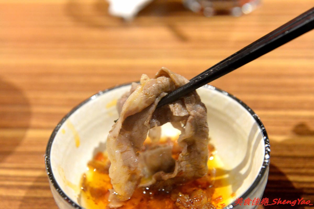 [台中沙鹿]上和水產 – 梧棲海港城新品牌餐廳,結合海鮮超市與日式料理餐廳,店家裝潢氣派,平板觸控點餐,餐點食材新鮮,價位中上,宇良食和成都川菜館的對面。