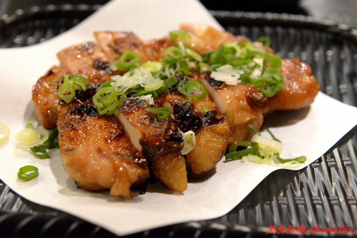 [台中沙鹿]合禾町 日式料理 – 隱藏在黃昏市場內的優質平價日式料理,餐點略帶創意,價位不貴,裏頭用餐環境弄得用心,還有冷氣可吹,吃東西好舒適,讓人完全忘了這是在黃昏市場裡面。